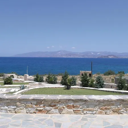 Cozy In Ampela, Paros With Wifi Holiday home Isterni (Paros)