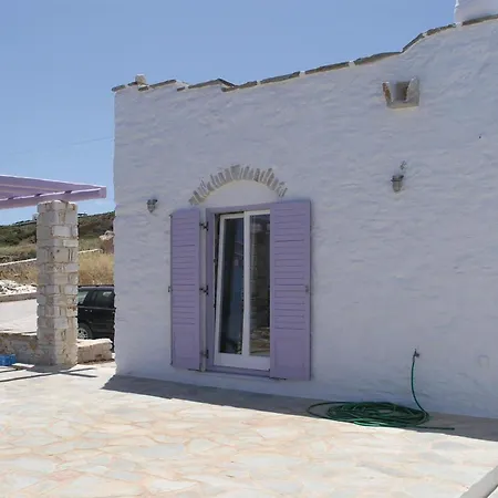 Holiday home Cozy In Ampela, Paros With Wifi Isterni (Paros)